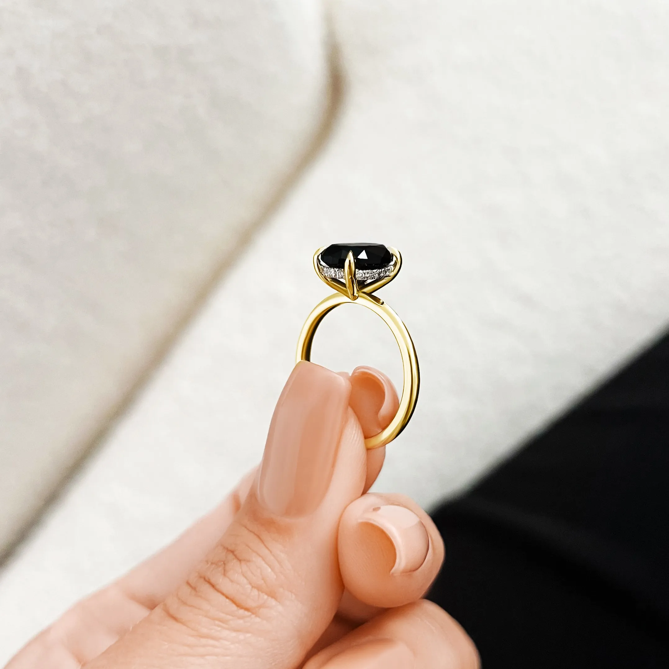 Boötes - Solitaire Natural Black Diamond Oval Engagement Ring in Yellow Gold