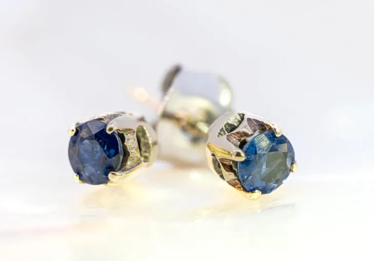 Elegant Gold-Plated Sapphire Stud Earrings - Timeless Elegance