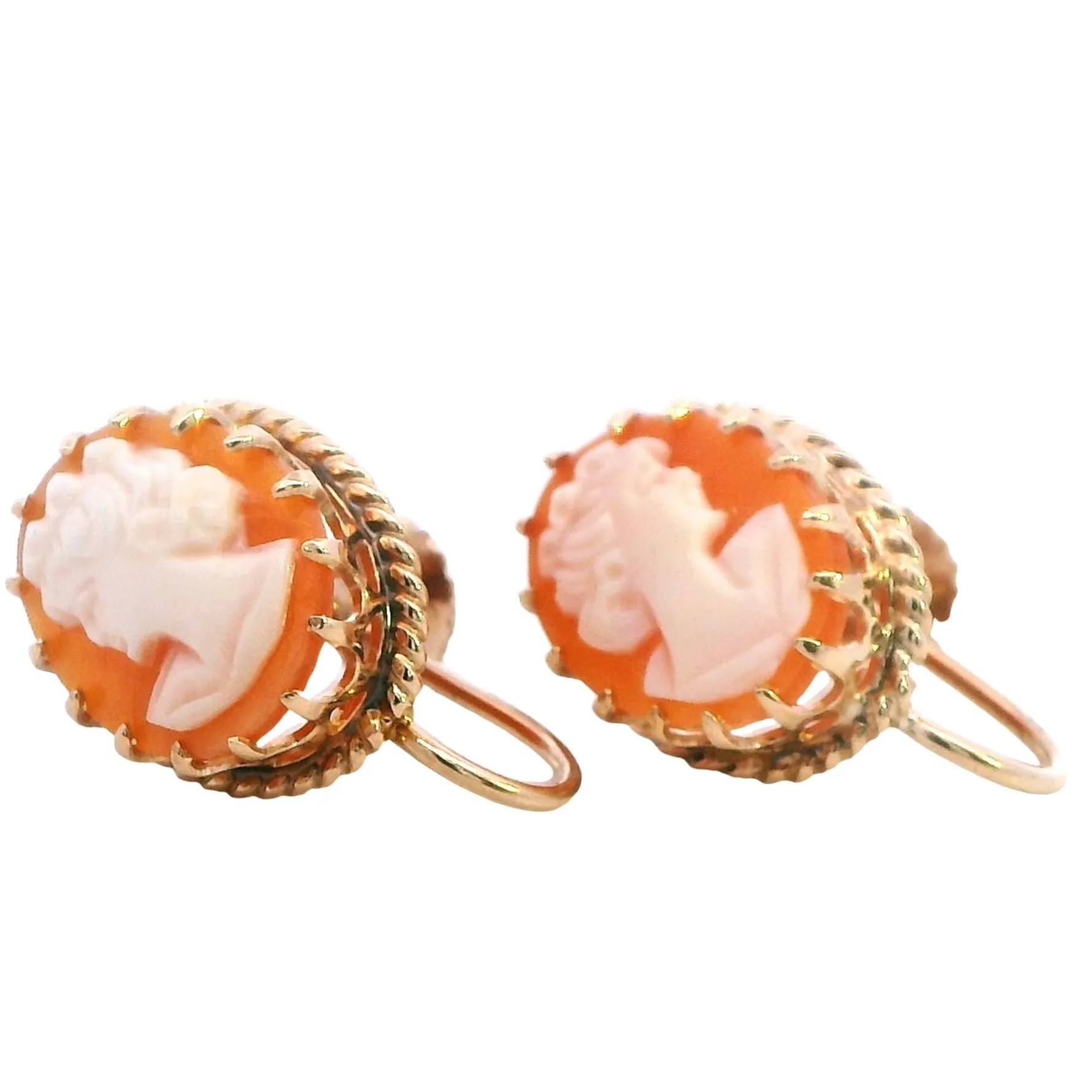 Timeless 9ct Yellow Gold Cameo Earrings - Classic Elegance!