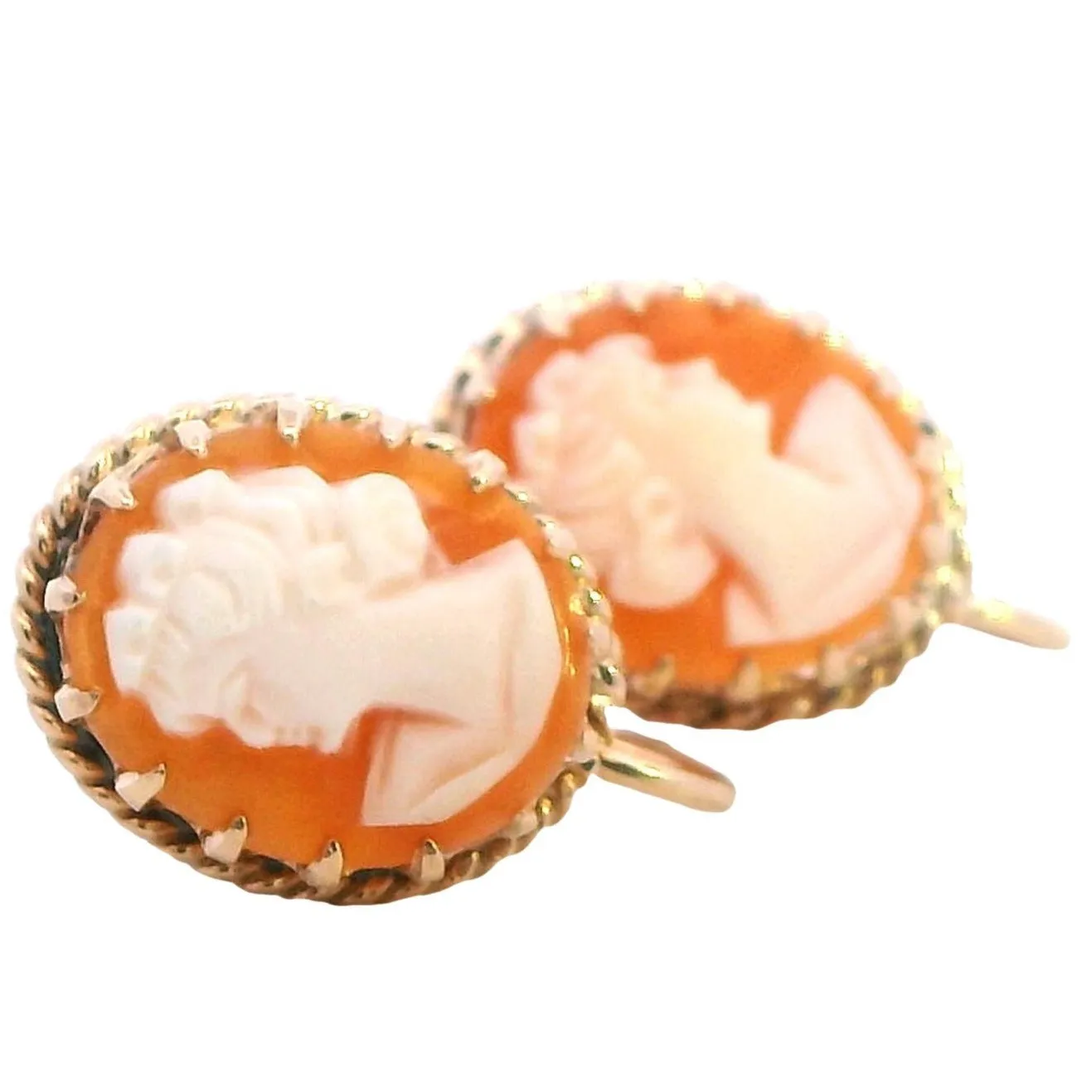 Timeless 9ct Yellow Gold Cameo Earrings - Classic Elegance!