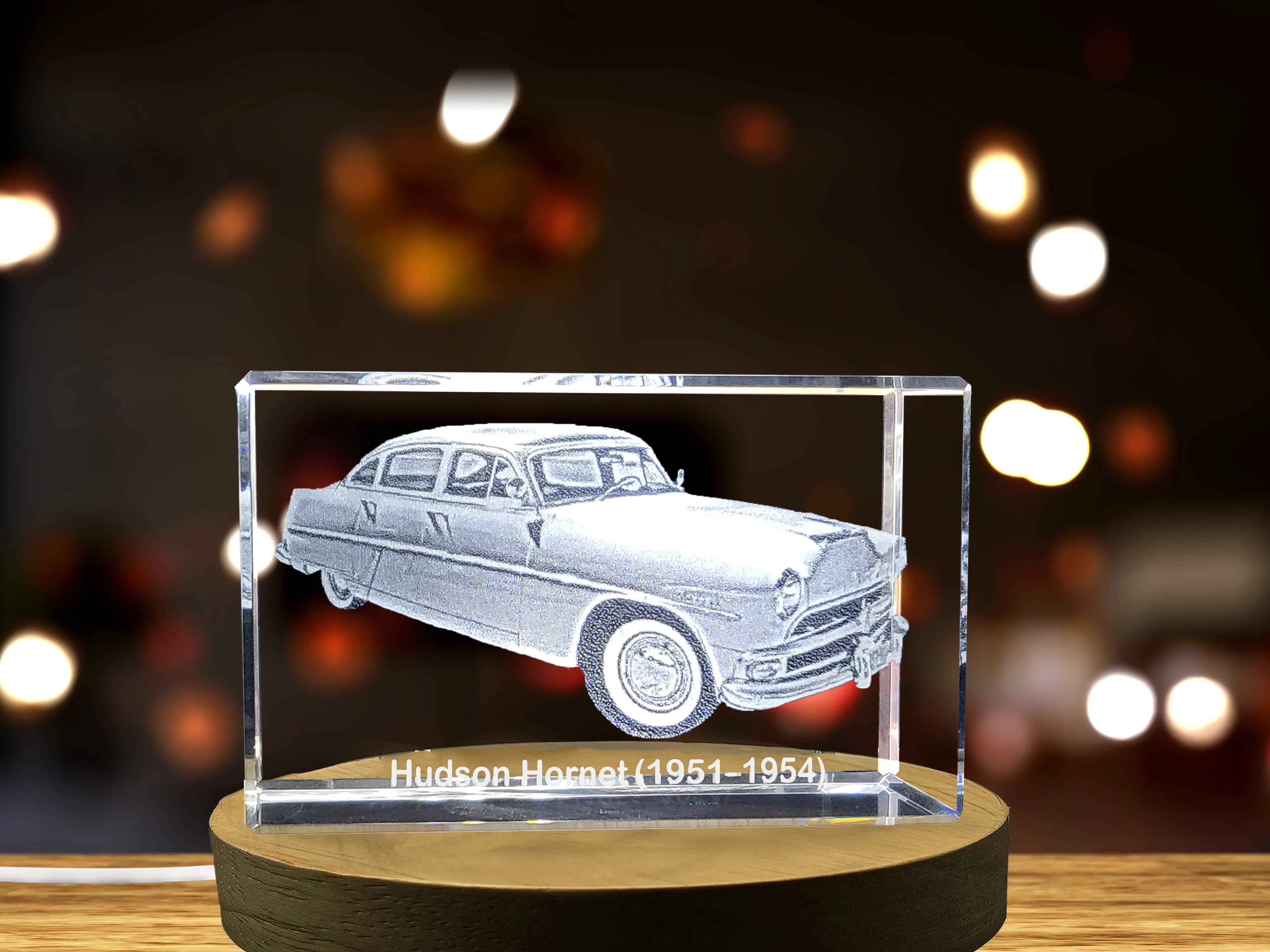 Timeless Elegance: Hudson Hornet (1951–1954) - 3D Engraved Crystal Tribute