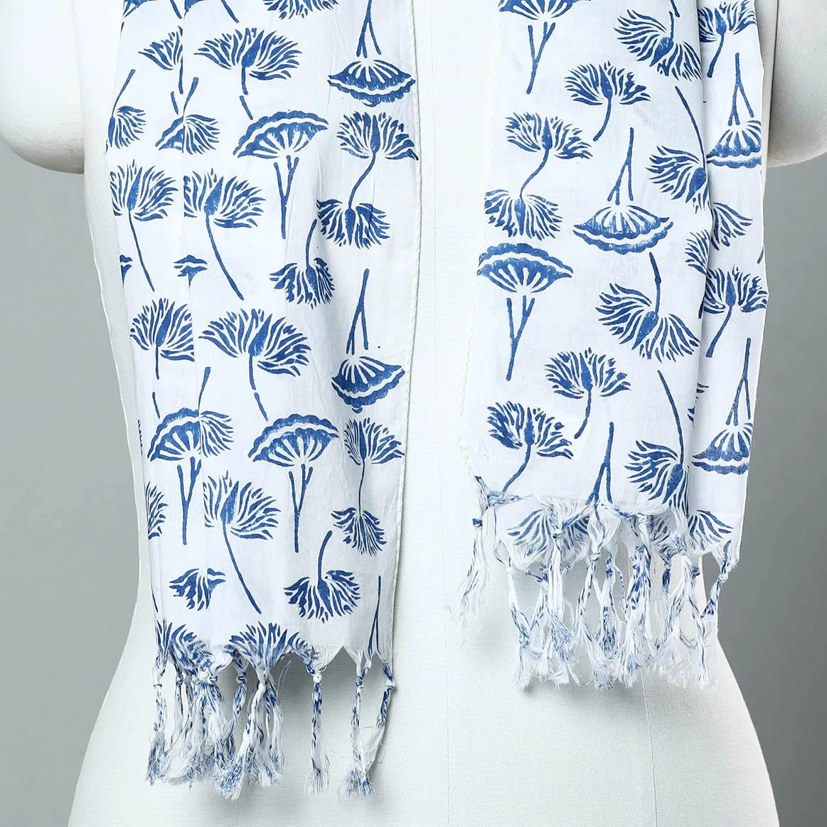 White - Sanganeri Block Printed Cotton Stole with Tassels 04